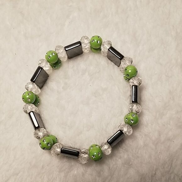 Green, Gray, & White Magnetic Bracelet - Picture 5 of 5